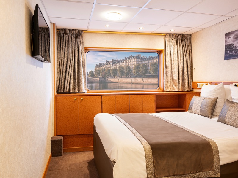 Main Deck 1 Double Bed Cat C